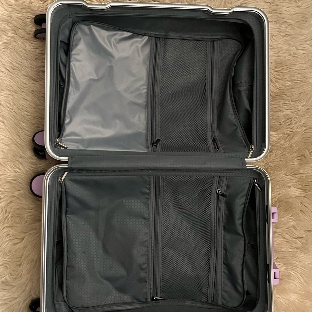 20" Carry-On Aluminum Frame ABS + PC Shell Suitcase - ZIPPERLESS - Picture 6 of 9